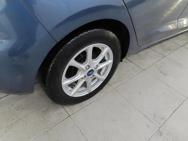 Ford FIESTA 95pk Titanium Climat Cruise Winter pack Parkeersensoren 5drs Dealeronderhouden