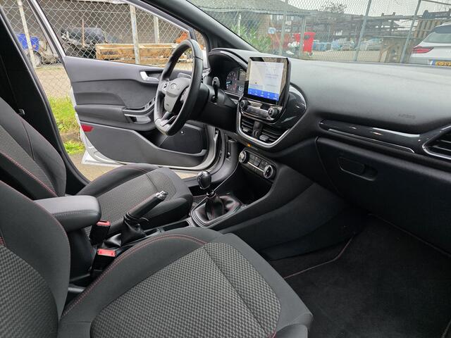 Ford FIESTA 1.0 EcoBoost ST-Line, Carplay! 18" LM! Zondag OPEN!