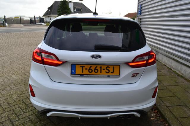 Ford FIESTA 1.5 ECOBOOST ST-3|200PK|RECARO|NETTE AUTO!