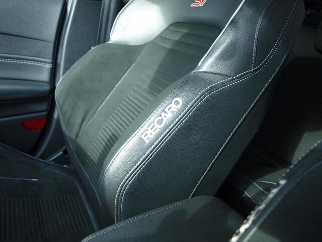 Ford FIESTA 1.5 ECOBOOST ST-3|200PK|RECARO|NETTE AUTO!