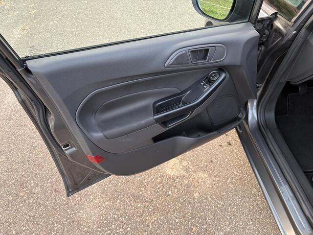 Ford FIESTA 1.25 / AIRCO / 5-DEURS / 156dkm!