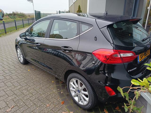 Ford FIESTA 1.0 EcoBoost Titanium | Airco | Cruise controle | Trekhaak | LM velgen |