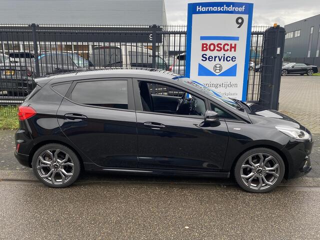 Ford FIESTA 1.0 EcoBoost ST-Line met o.a. cruise, stoel- en voorruitverwarming, navi, etc.