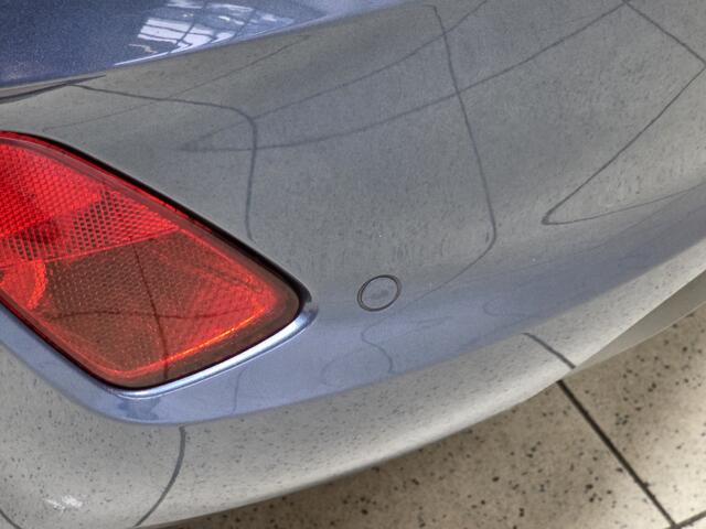 Ford FIESTA 1.0 EcoBoost Titanium/ 15'' LMV/ DAB+/ Lane-Assist./ 15'' LMV/ Clima/ Cruise/ Elek. pakket/ Isofix/ Bluetooth/ Armsteun/ Multi. LEDER. Stuur/ Mistl./ PDC/ LED Dagrijverl.