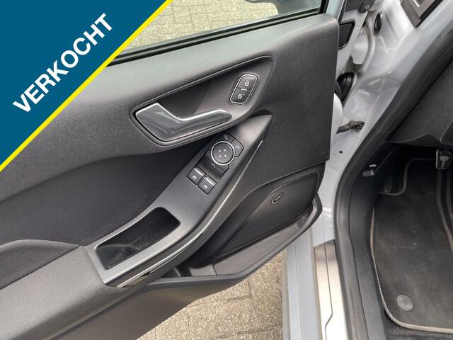 Ford FIESTA 1.5EcoB ST-200PK Navi Camera DealerOh 71.000km!!