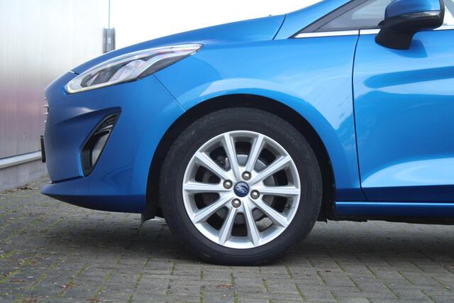 Ford FIESTA 1.0 EcoBoost Titanium | LED | Navigatie | Cruise control | Lane Assist | Lichtmetalen-Velgen