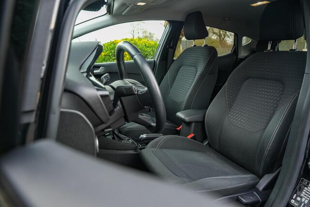 Ford FIESTA 1.0 EcoBoost Titanium Automaat B&O LED Stoel Stuurverw. Camera Navigatie DAB+