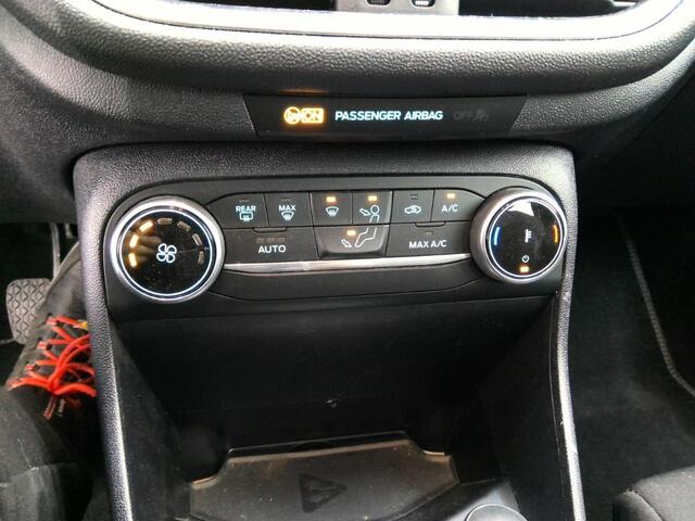 Ford FIESTA 1.0 EcoBoost Hybrid Titanium | 47.000 KM !