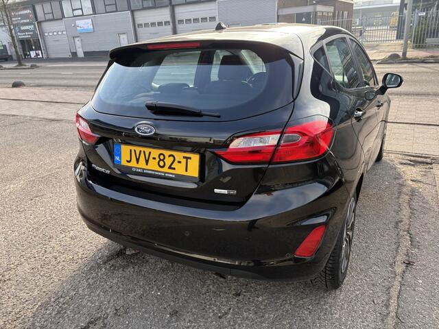 Ford FIESTA 1.0 EcoBoost Hybrid Titanium