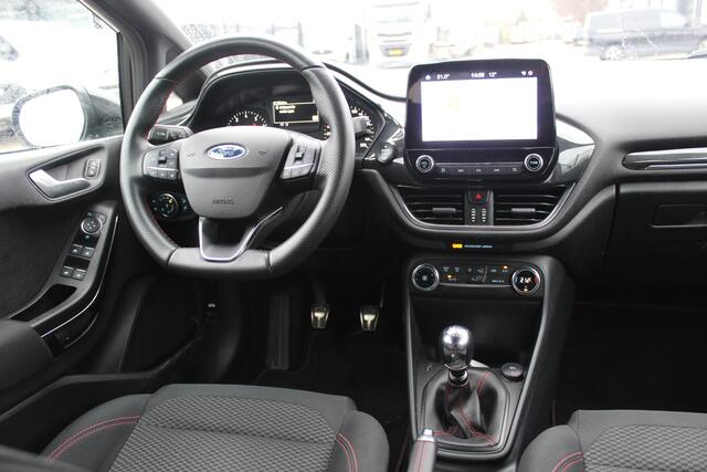 Ford FIESTA 1.0 EcoBoost ST-Line, Apple CarPlay!