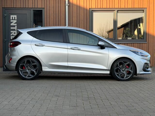 Ford FIESTA 1.5 ECOBOOST ST-X LED VC Navi Cruise PDC Clima