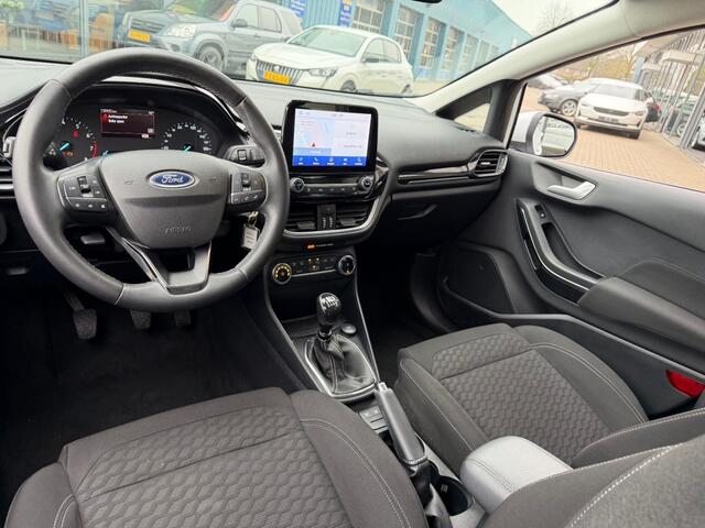 Ford FIESTA 1.0 ECOB.HYBRIDE/BENZ TITANIUM 125 PK NAVI AIRCO PDC