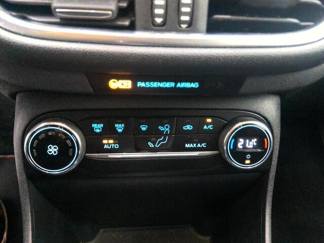 Ford FIESTA 1.0 EcoBoost ST-Line Climat Cruise Trekhaak Apple Carplay Privacy Glass Dealeronderhouden 1e eigenaar