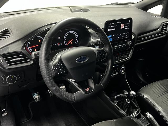 Ford FIESTA 1.5 EcoBoost ST-3 | NAVI | TREKHAAK | RECARO | KEYLESS | STOELVERWARMING |