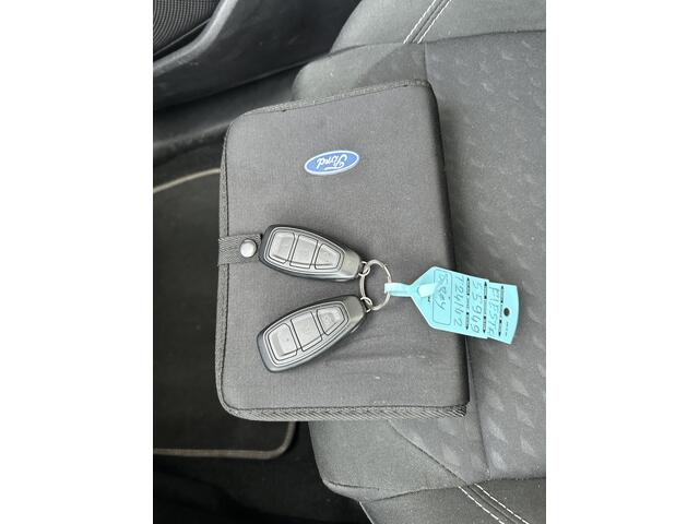 Ford FIESTA 1.0 EcoBoost Titanium automaat panoramadak airco/ecc