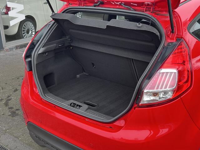 Ford FIESTA 1.0 EcoBoost ST Line CLIMA / CRUISE / NAVI / STOELVERWARMING