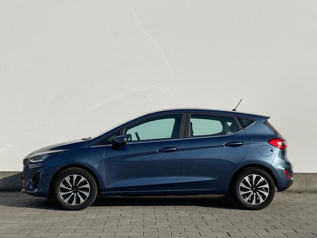 Ford FIESTA EcoBoost Hybrid 125 pk Titanium | LED | Climate Control | Cruise Control | Apple Carplay & Android Auto | Park. sens. Achter |