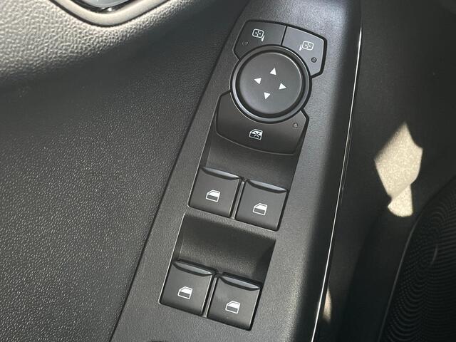 Ford FIESTA EcoBoost Hybrid 125 pk Titanium | LED | Climate Control | Cruise Control | Apple Carplay & Android Auto | Park. sens. Achter |