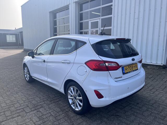 Ford FIESTA 1.0 EcoBoost Titanium 95pk | Winterpack | Adaptieve Cruise controle | Achteruitrijcamera | SYNC 3 Navigatie | Apple Carplay/Android Auto