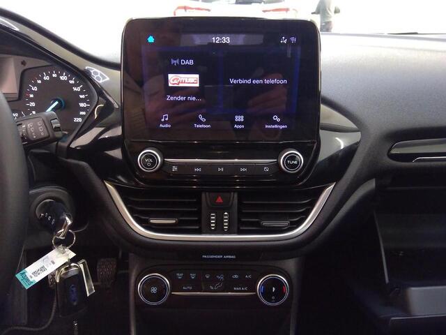 Ford FIESTA 125pk EcoBoost Hybrid Titanium Climat Cruise Parkeersensoren 12.000km Dealeronderhouden