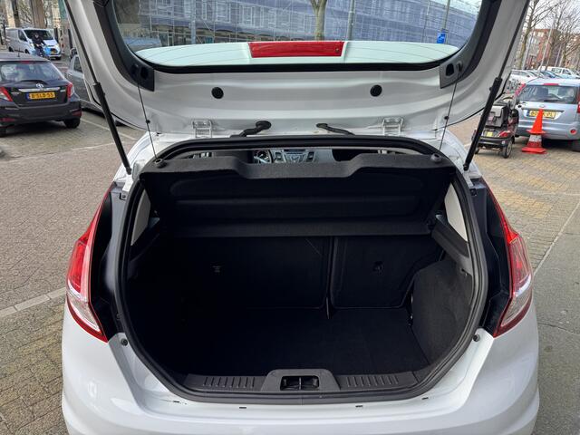 Ford FIESTA 1.0 Style NAP | Airco | Navigatie | 5 Deurs | Bluetooth |