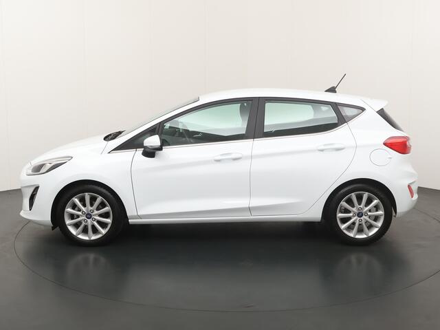 Ford FIESTA EcoBoost 100PK Titanium | Cruise I Climate I Parkeersensoren | Apple/Android carplay