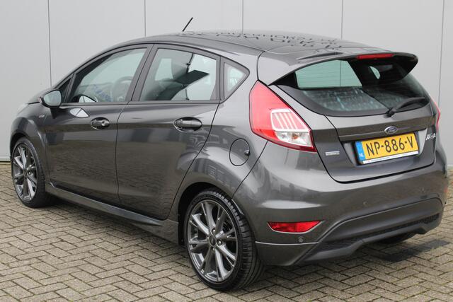 Ford FIESTA 1.0-100pk EcoBoost ST-Line. Erg goed onderhouden Ford Fiesta, van 1e eig. Uitgebreide fotoreportage volgt na poetsen. Airco, LM wielen, voorraamverw., metallic lak, navigatie, telefoonvoorb., cruise control etc.