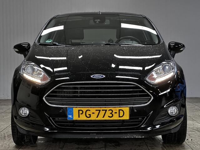 Ford FIESTA 1.0 EcoBoost Titanium /Navi /Climat /Cruise /Elek. pakket /Bluetooth /16"LMV /LED Dagrijverl. /Extra getint glas /PDC V+A /Mistlampen /Isofix /Armsteun.