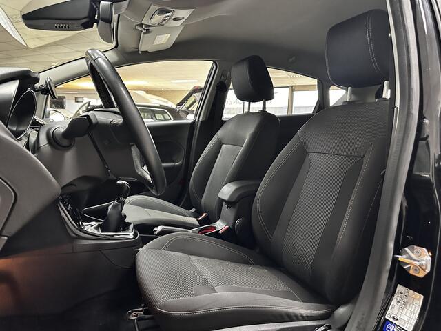 Ford FIESTA 1.0 EcoBoost Titanium /Navi /Climat /Cruise /Elek. pakket /Bluetooth /16"LMV /LED Dagrijverl. /Extra getint glas /PDC V+A /Mistlampen /Isofix /Armsteun.