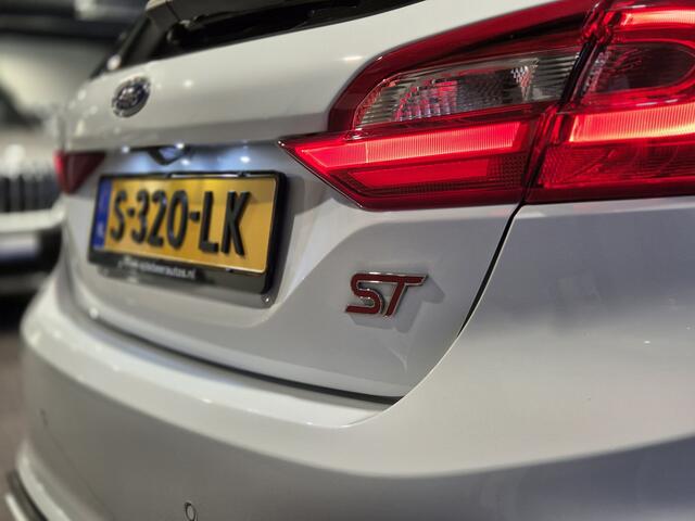 Ford FIESTA 1.5 EcoBoost ST-3 Panorama | 200pk | LED | Navi