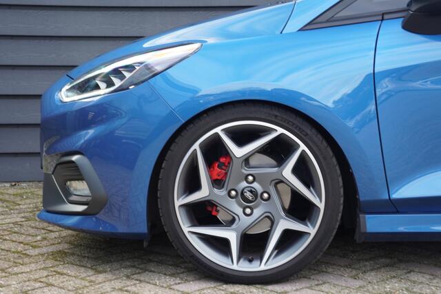 Ford FIESTA 1.5 EcoBoost ST-3 - RECARO - PANODAK - B&O - 240 PK - MILLTEK - BC RACING -