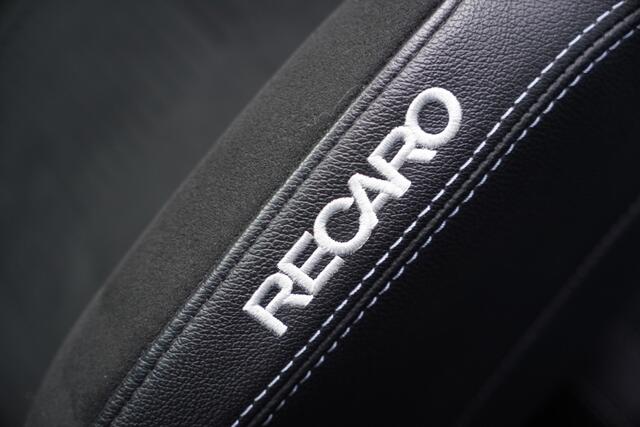 Ford FIESTA 1.5 EcoBoost ST-3 - RECARO - PANODAK - B&O - 240 PK - MILLTEK - BC RACING -