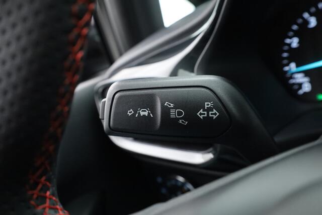 Ford FIESTA 1.0 EcoBoost Hybrid ST-Line X | Winter Pack | Adapt. Cruise | Camera | All Season | Keyless | CarPlay | 17''