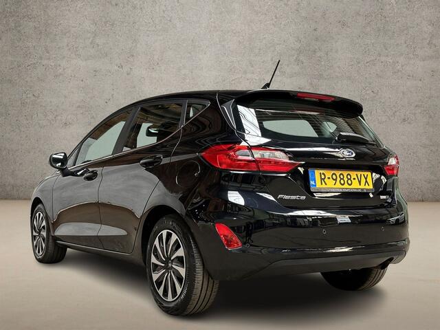 Ford FIESTA 1.0 EcoBoost Titanium (APPLE CARPLAY, GROOT NAVI, CLIMATE, PARKEERSENSOREN, SPORTSTOELEN, GETINT GLAS, CRUISE, NIEUWE APK, NIEUWSTAAT)