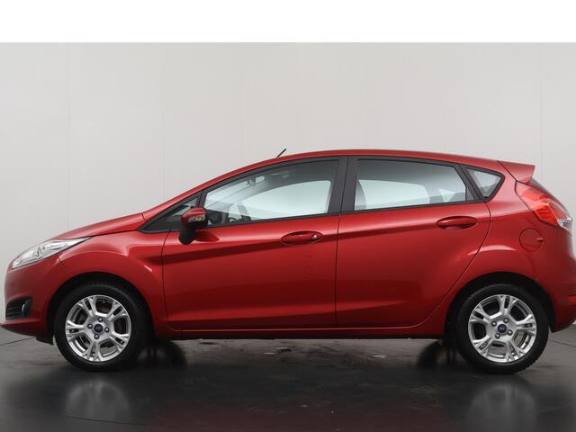 Ford FIESTA 1.0 Style Ultimate - Navigatie - Lichtmetalen velgen - Trekhaak - Cruise Control
