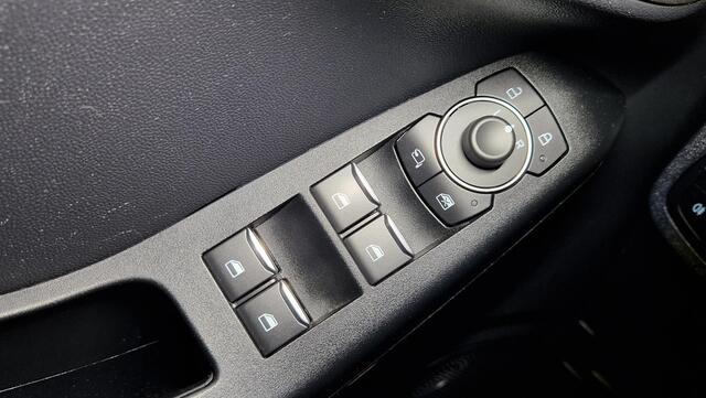 Ford FIESTA 1.0 EcoBoost Hybrid Titanium | Apple Carplay/Android Auto | verwarmde voorruit |