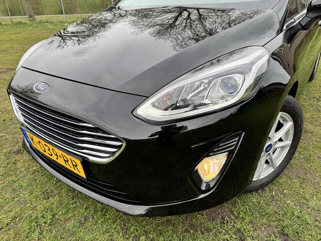 Ford FIESTA 1.0 EB Titanium | CLIMA | LED | CARPLAY NAVI | SENSOREN | DEALER OND. |