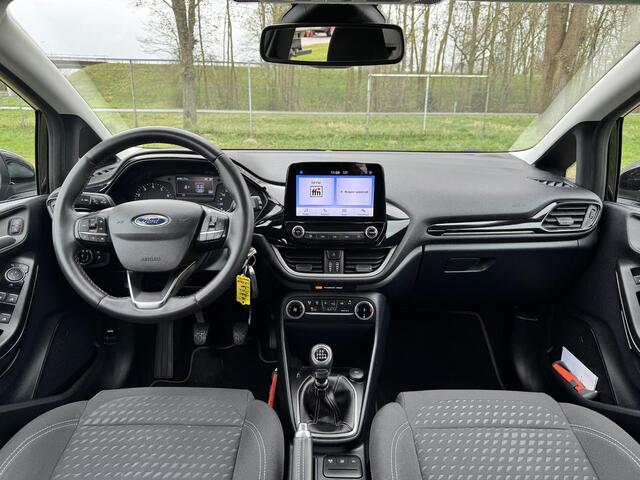 Ford FIESTA 1.0 EB Titanium | CLIMA | LED | CARPLAY NAVI | SENSOREN | DEALER OND. |
