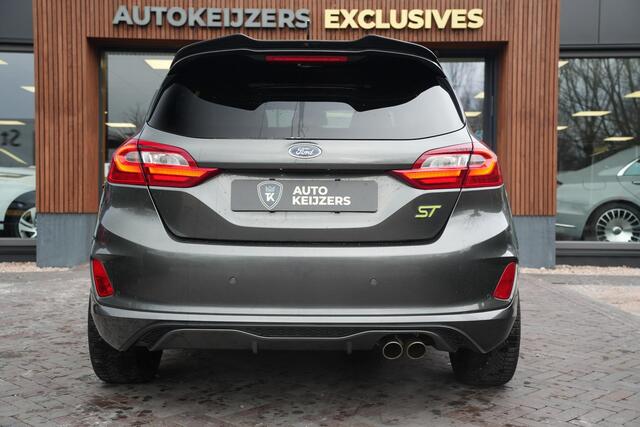 Ford FIESTA 1.5 EcoBoost ST-3 Panoramadak Cruise Recaro LED Keyless