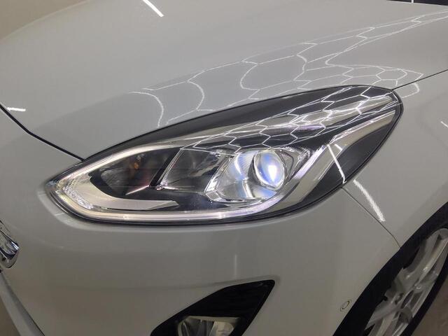 Ford FIESTA 1.0 EcoBoost Titanium Navi Camera Trekhaak Winter Parking Dodehoek Adap Cruise Dealeronderhouden