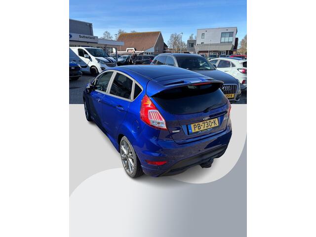 Ford FIESTA 1.0 EcoBoost ST Line 100pk Achterspoiler | Trekhaak | Cruise control | Voorruit verwarming | Climate control
