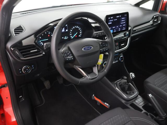 Ford FIESTA 1.0 EcoBoost Titanium | Trekhaak | Climate Control | Apple Carplay / Android Auto | DAB | Parkeersensoren |