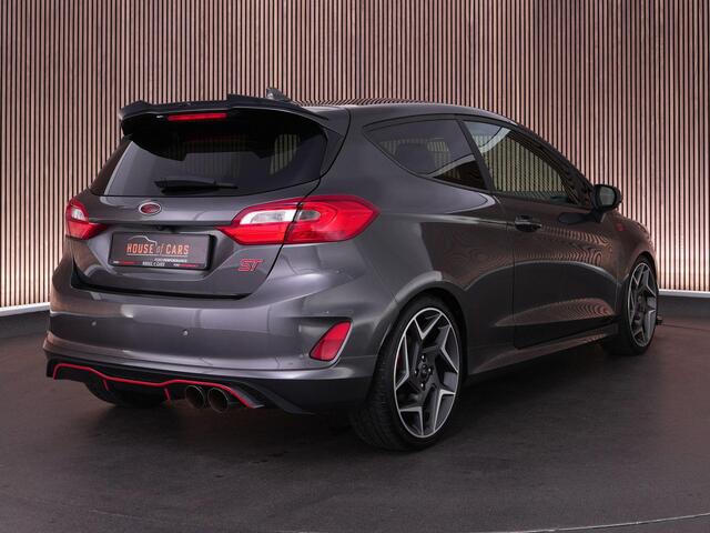 Ford FIESTA ST-3 1.5 200pk |Milltek|Maxton|H&R veren|B&O|Apple Carplay|cruise control|winterpack|blind spot|parkeercamera|18" lichtmetalen velgen|