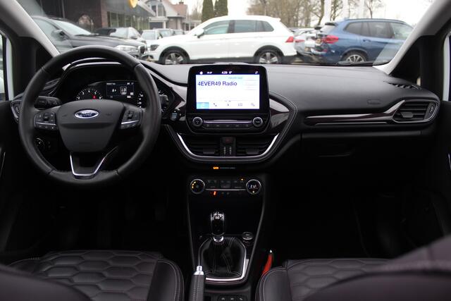 Ford FIESTA 1.0 EcoBoost Vignale Panoramadak / Camera / Leder / 18'' / Navigatie / B&O / Dodehoek / DAB / Stuur+Stoelverwarming / ACC