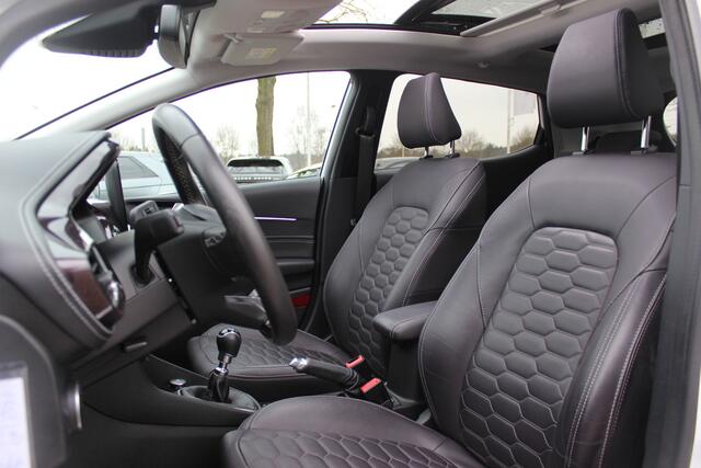 Ford FIESTA 1.0 EcoBoost Vignale Panoramadak / Camera / Leder / 18'' / Navigatie / B&O / Dodehoek / DAB / Stuur+Stoelverwarming / ACC