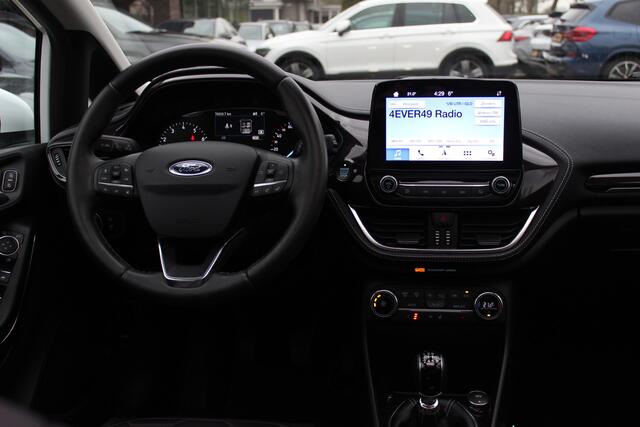 Ford FIESTA 1.0 EcoBoost Vignale Panoramadak / Camera / Leder / 18'' / Navigatie / B&O / Dodehoek / DAB / Stuur+Stoelverwarming / ACC