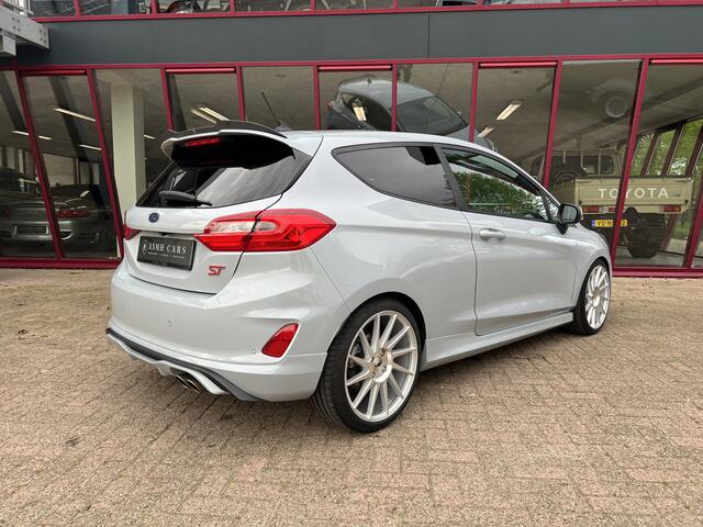 Ford FIESTA 1.5 EcoBoost ST-3 | Performance | Recaro | B&O | Navi | PDC | Stuur/Stoelverw. |
