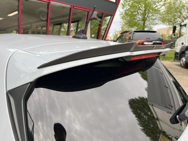 Ford FIESTA 1.5 EcoBoost ST-3 | Performance | Recaro | B&O | Navi | PDC | Stuur/Stoelverw. |