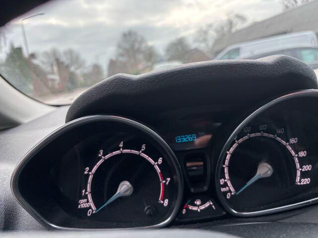 Ford FIESTA 1.0 Style Ultimate Cruise ontrol |