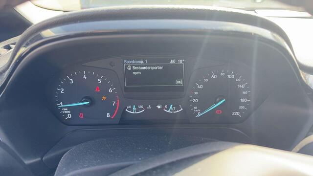 Ford FIESTA 1.0 EcoBoost Titanium 100pk | Cruise Controle | SYNC 3 Navigatie | Automatische Airco